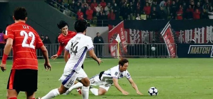 乌龙、送点球，武汉三镇2-2憾平成都蓉城，都发生了些什么？的简单介绍